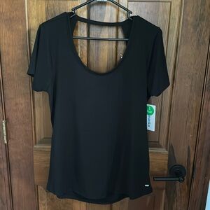 Women’s Marika draped back workout shirt. Size Large